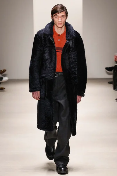 Look 9